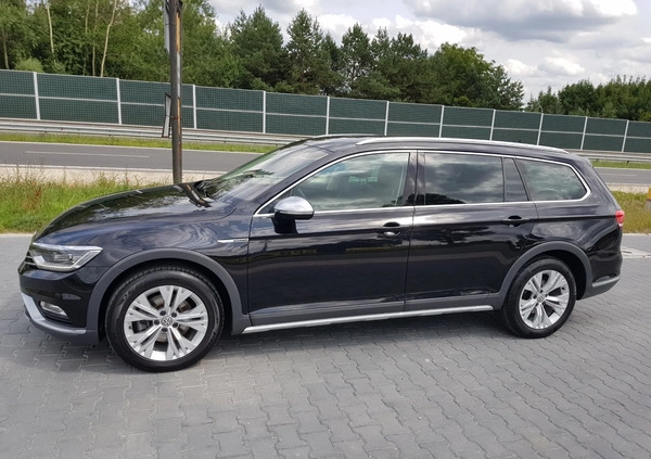 Volkswagen Passat cena 84000 przebieg: 165000, rok produkcji 2016 z Włodawa małe 781